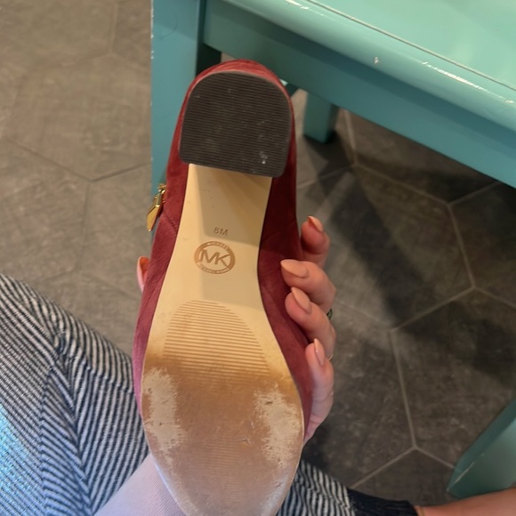 Michael Kors velvet burgundy booties - Picture 4 of 5